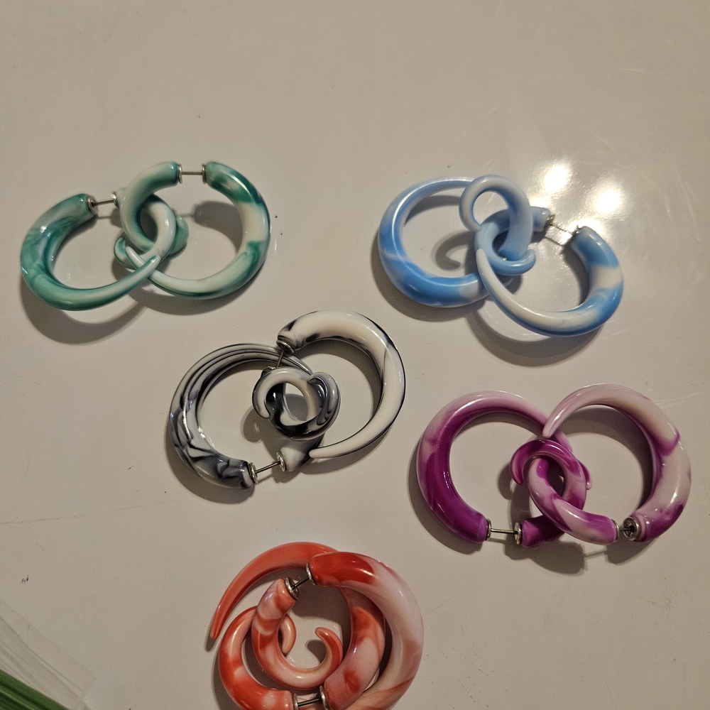 Colorful Acrylic Hoop Earrings Set